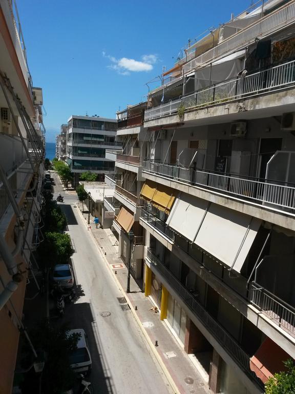 100M From The Beach Cosy Apartment Лутраки Екстериор снимка