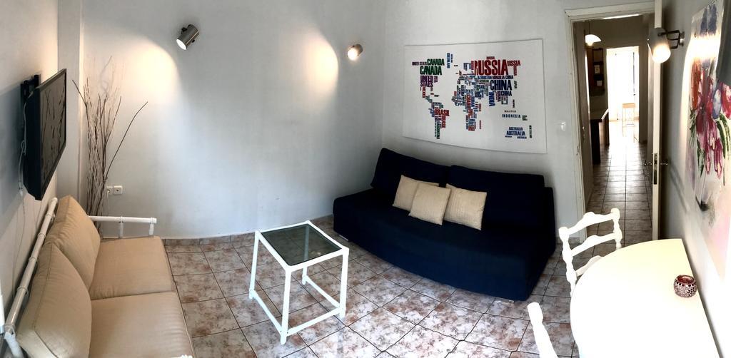 100M From The Beach Cosy Apartment Лутраки Екстериор снимка